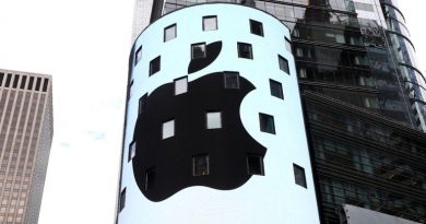 Apple se torna 1ª empresa a atingir US$ 3 tri em valor de mercado Apple se torna 1ª empresa a atingir US$ 3 tri em valor de mercado